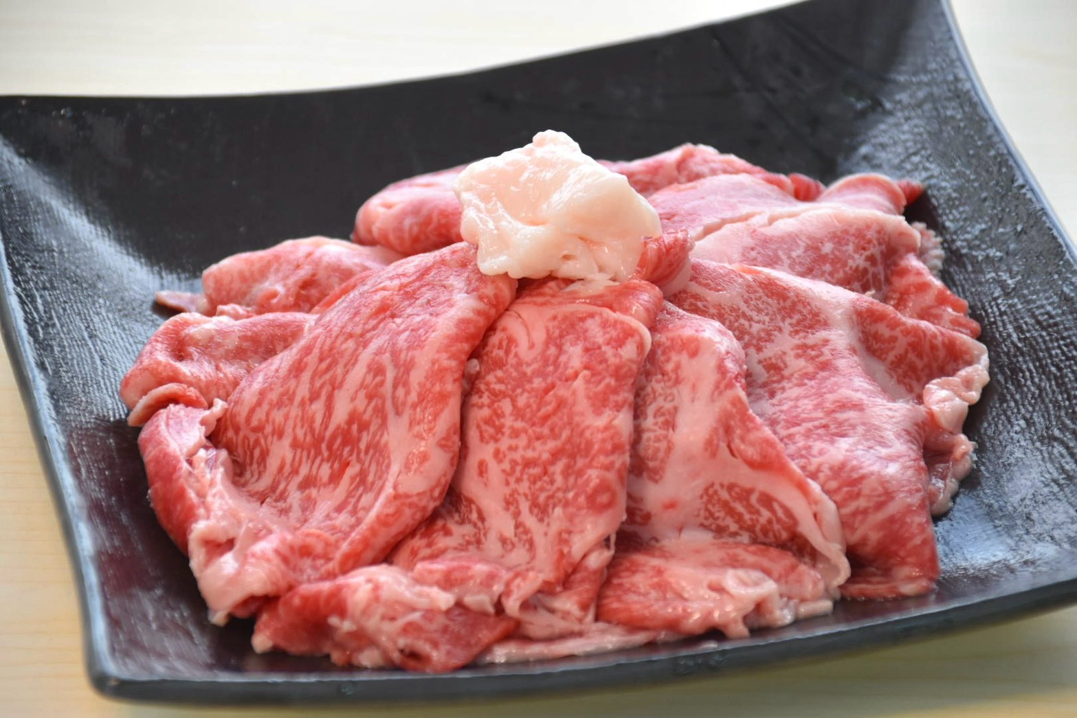 広島牛A4 すき焼き用スライスの盛り付け